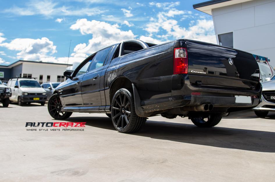 HOLDEN-CREWMAN-CARBINE-SATIN-BLACK